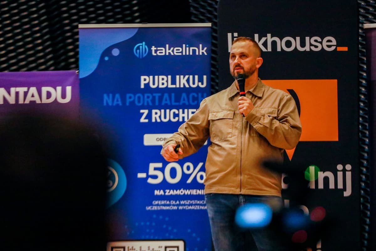 Rafał Borowiec na scenie Festiwalu SEO